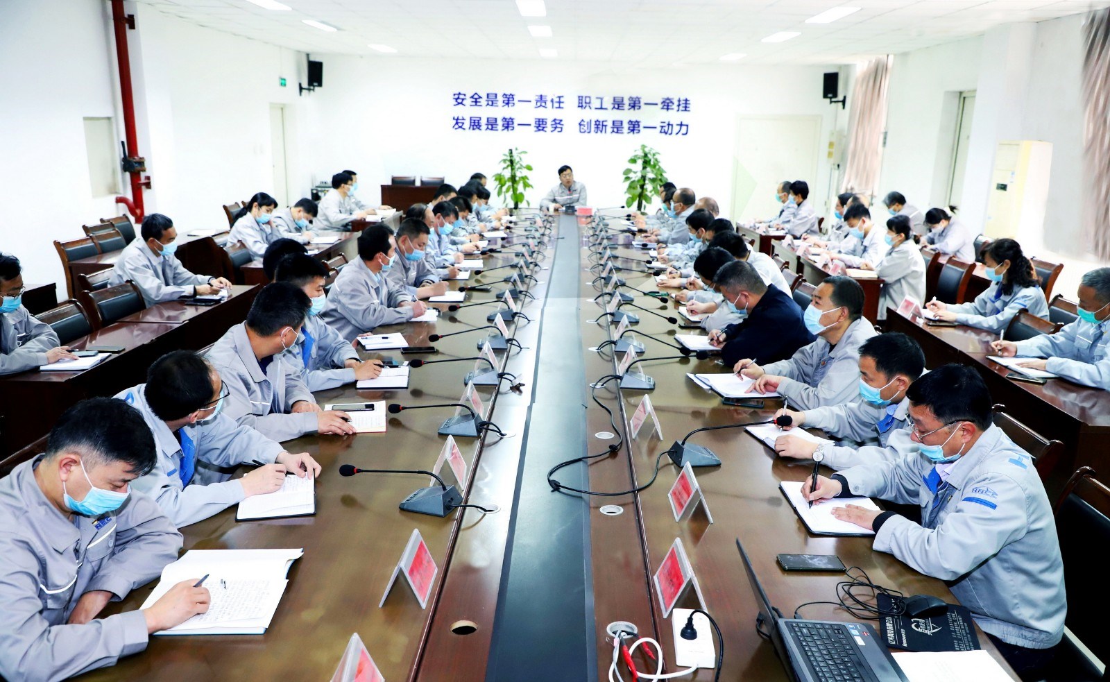 打電話(huà)去1_調(diào)整大小